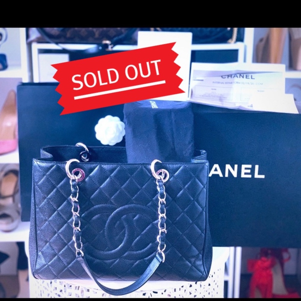 ♥️SOLD!!!!!♥️Chanel Grand Shopping Tote GST♥️